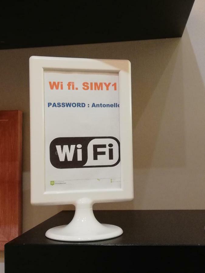 B&B Simy Napoli Dış mekan fotoğraf